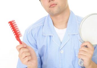 バイアグラは薄毛になりやすい？副作用や経口薬を使わないED治療法を解説